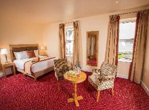 Hodson Bay Hotel | Athlone