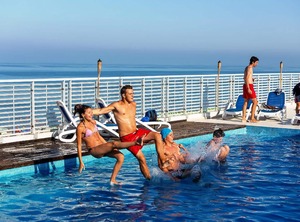Holiday Alba Adriatica Persons | Alba Adriatica