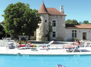 Manoir At Lencloître Swimming | Thurageau