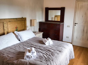 Holiday Montecastelli Persons Farmhouse | Montecastelli