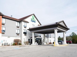 Holiday Inn Express Hotel Exit Ihg | Powell