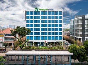 Hotel Pulomas | Menteng