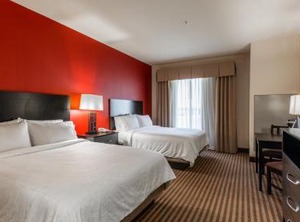 Holiday Inn Express Hotel Shawnee Ihg | Quail Creek