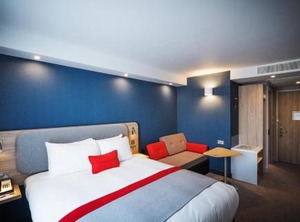 Holiday Inn Express Stockport Ihg Hotel | Offerton