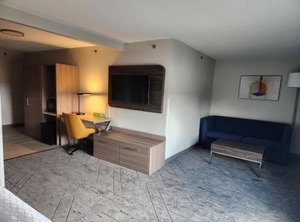 Holiday Inn Express Suites Alliance Ihg Hotel | Alliance