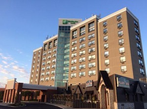 Holiday Inn Hotel London Ihg | White Oaks