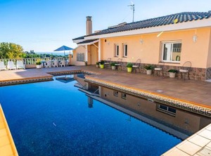 Homeholidaysrentals | Sant Cebria de Vallalta