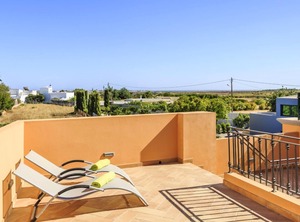 Villa Chambres Avec Vue Sur La Mer Piscine Partagée Et Jardin Clos À Quelfes Km Plage | Olhao