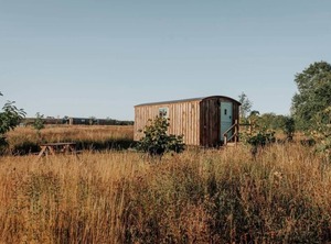 Honeysuckle Farm Hut Suffolk Holidays Air Manage | Bedfield