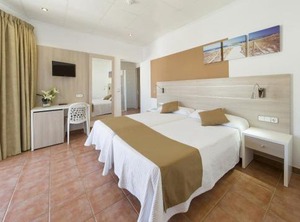 Hostal Adelino | Sant Antoni de Portmany