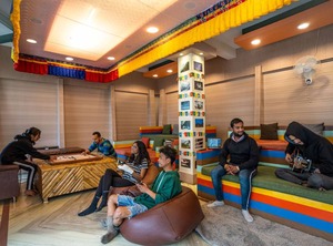 Hostel | Suja