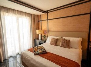 Hotel Naples | Baia