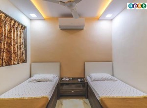 Oyo Hotel | Malad West