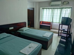 Hotel Sunnys | Aluva