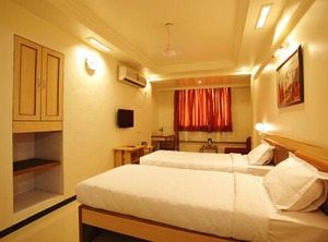 Hotel Suyash | Sadashiv Peth