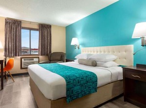 Howard Johnson | Waterloo