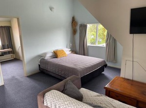 Howards Mountain Lodge | National Park Village