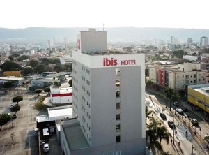 Ibis Montes Claros Shopping | Canelas