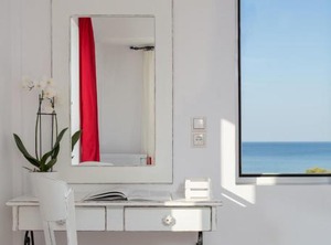 Iris Beach Hotel | Xifias