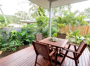 Island Cottages | Nelly Bay