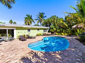 Island Time | Holmes Beach