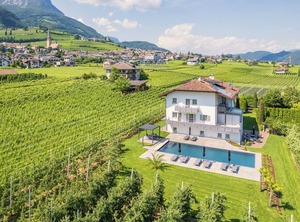 Lawn | Tramin