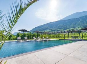 Lawn | Tramin