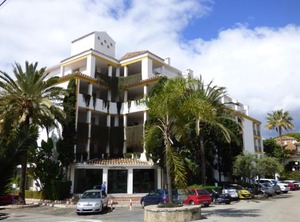 Jardines De Artola Eaw | Artola