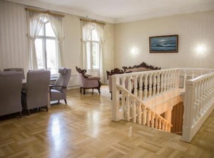 Kartanohotelli Karhulan Hovi | Karhula