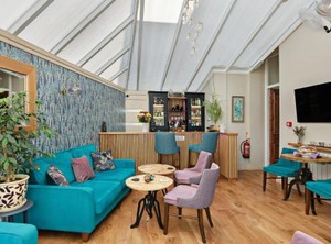 Lodge | Torquay City Centre