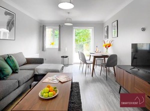 Knaphill Garden | Knaphill