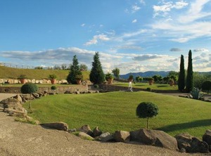 La Piazza Di San Donato | San Donato in Fronzano