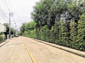 Br Laguna Park Townhome | Thep Kasattri