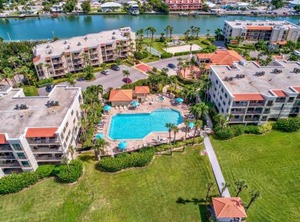 Bay Clearwater | Sunset Beach