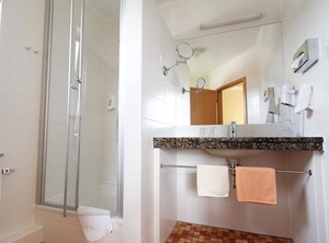 Comfort Shower Wc Hotel Bockshahn | Spessart