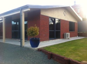 Lawrence Townhouse Accommodation | Lawrence