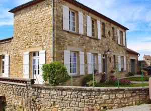 Pres | Puy-l'Eveque
