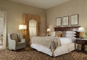 Hampton Inn Hull Street | Monroe Ward