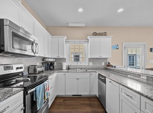 Shipwatch Villas North Topsail Beach | McCutcheon Field