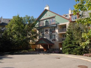 Lodge De La Montagne | Mont-Tremblant Pedestrian Village