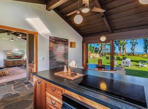 Hawaii Life Rentals Presents Beachfront Hanalei Bay | Hanalei