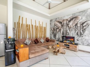 Villa Safari | Sunset Road
