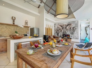 Villa Safari | Sunset Road