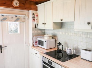 Whit | Fylingthorpe