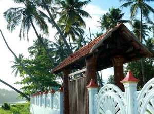 R Beach Cottages | Edava