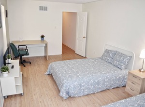 Homestay Kennedy Subway Station | Village at York University