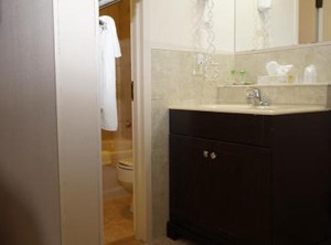 Mcintosh Country Inn Conference Centre | Morrisburg