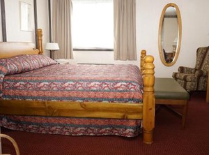 Mcintosh Country Inn Conference Centre | Morrisburg