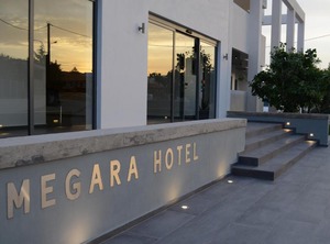 Megara Hotel | Agios Serafim