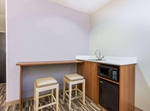 Microtel Inn | Cadiz